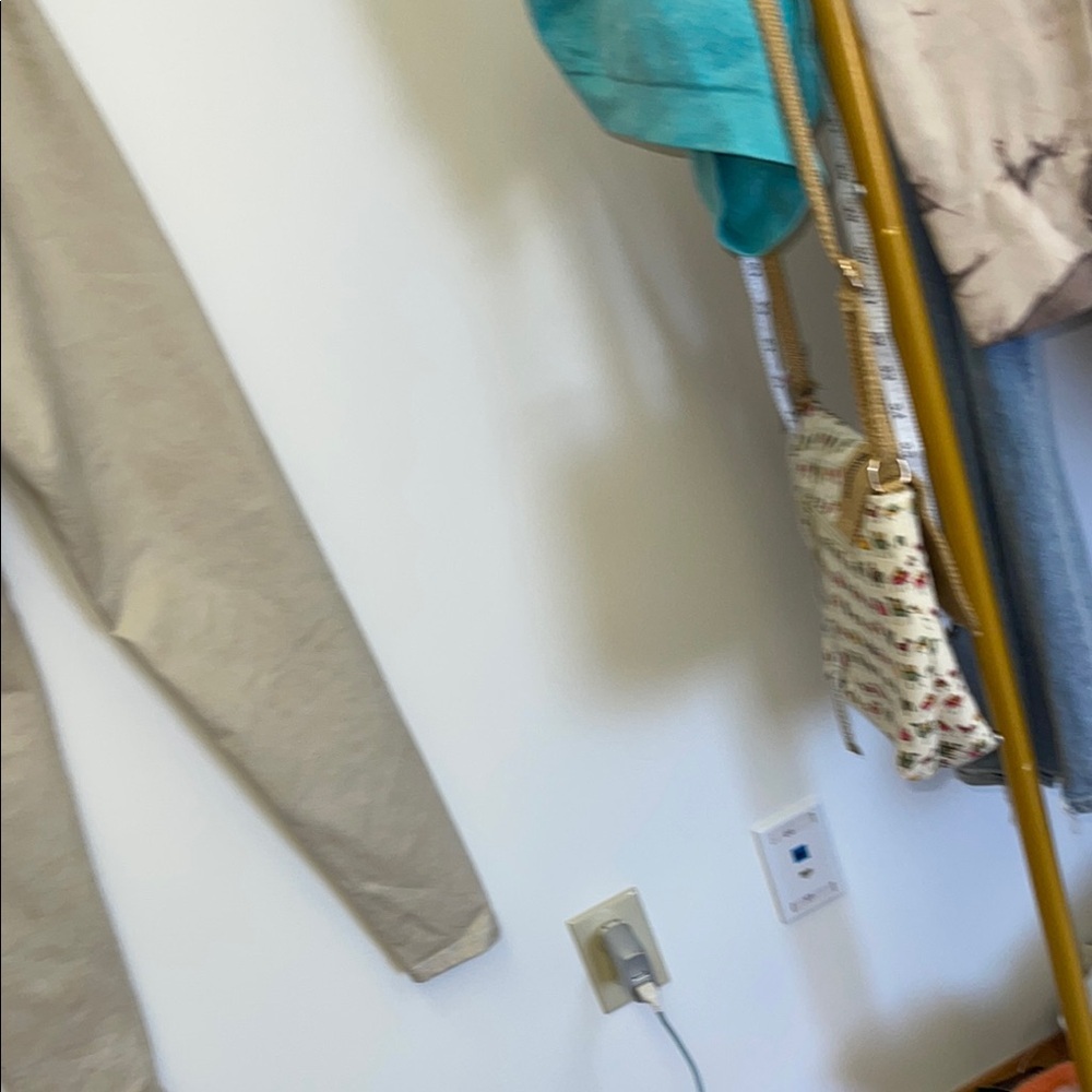 Aerie Cream Leggings - Picture 5 of 5